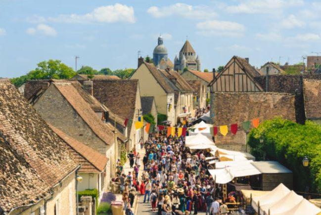 Le Gite Entre Val Et Rose Provins Exterior foto
