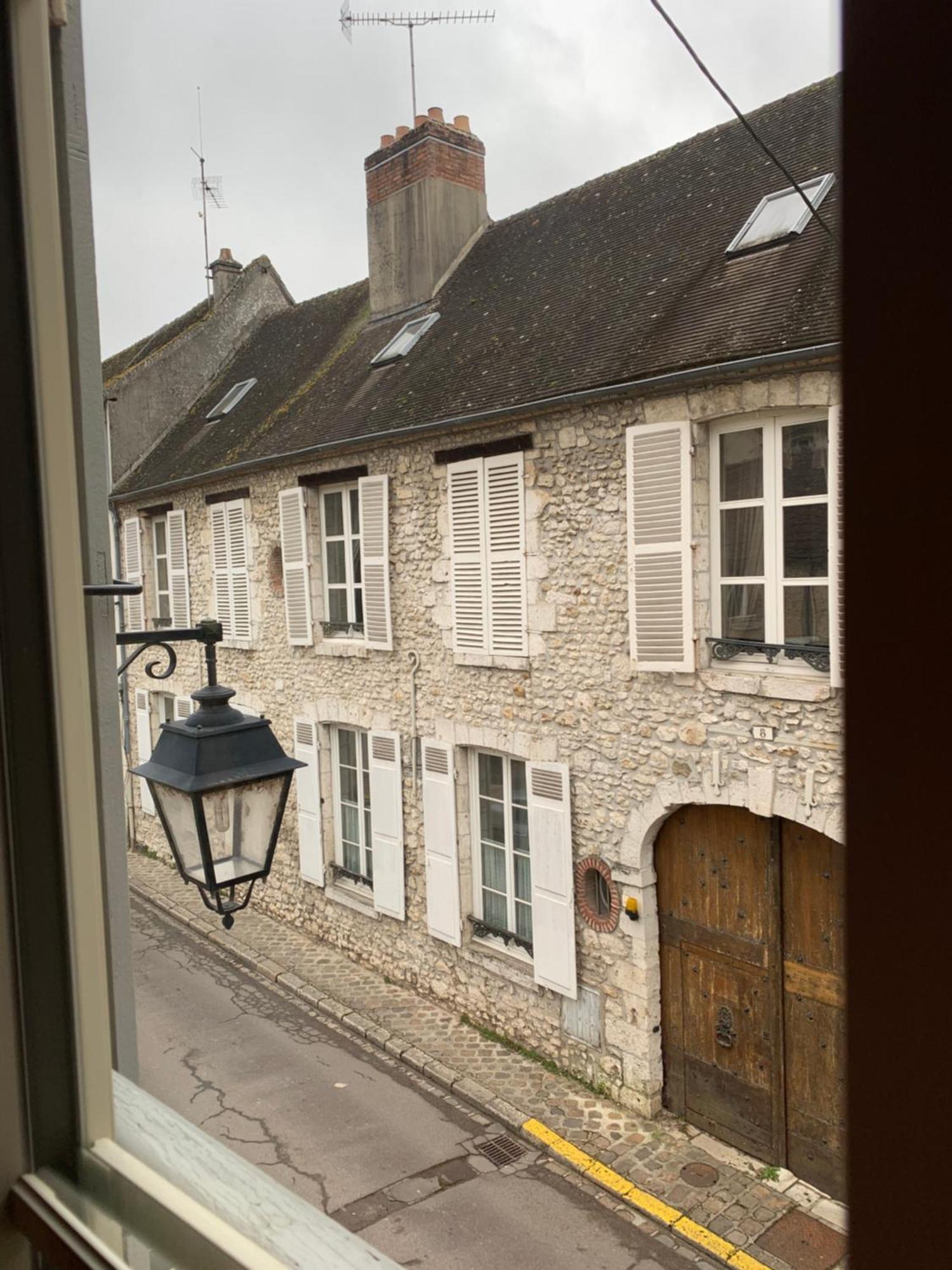 Le Gite Entre Val Et Rose Provins Exterior foto